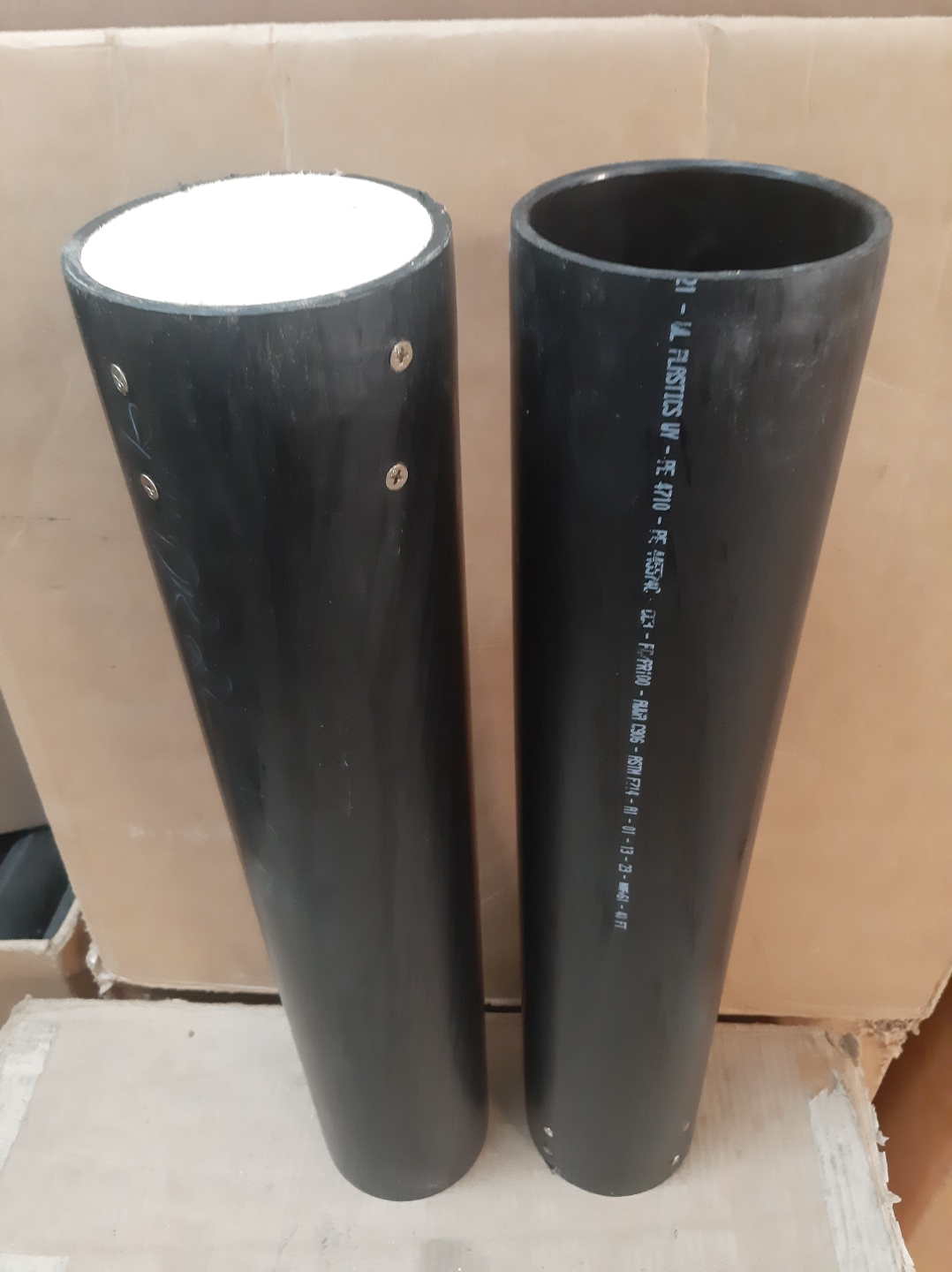 4" SDR21 tube 24" long <br>3" plug